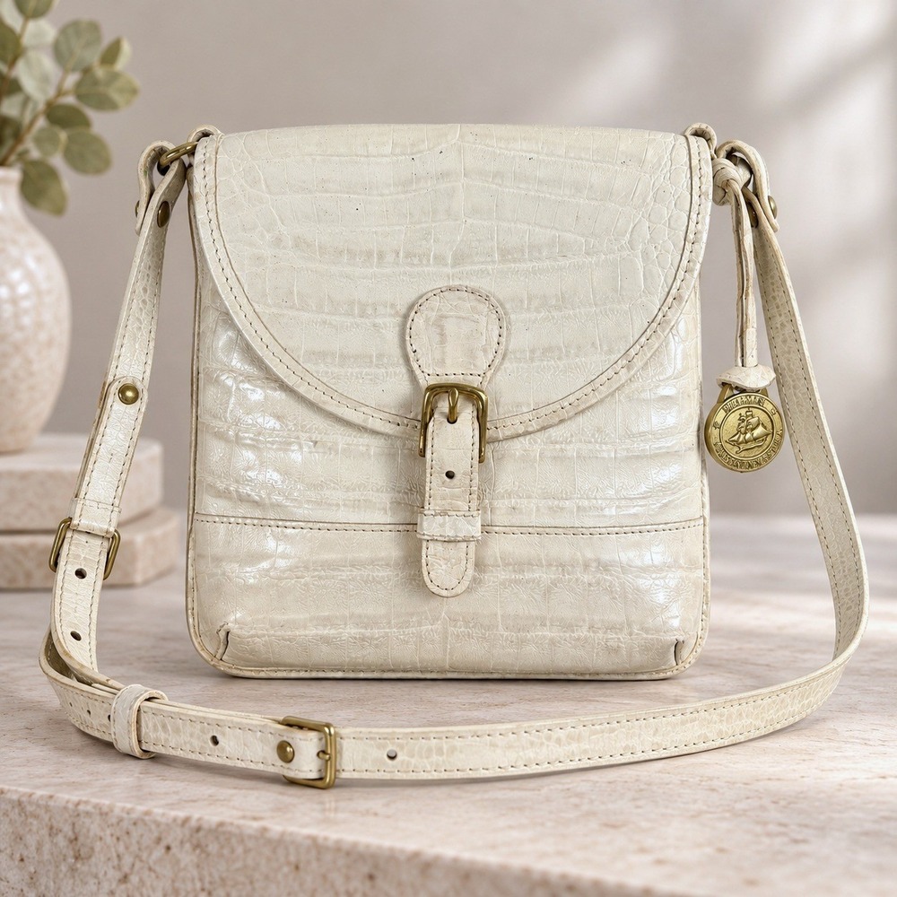 Vintage Brahmin USA Cream Croc Embossed Leather Crossbody Bag Brass Medallion - Picture 2 of 15